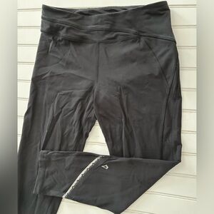 IVIVVA by LULULEMON girls size 14 lux capris